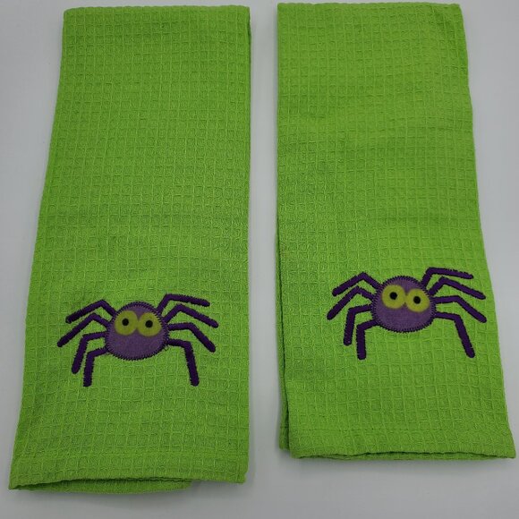 Set of Two Halloween Spider Cotton Dish Towels - Picture 1 of 5